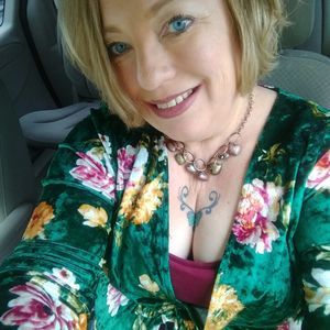 Meet your Posher, Joy